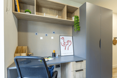 Classic En Suite - Image 2